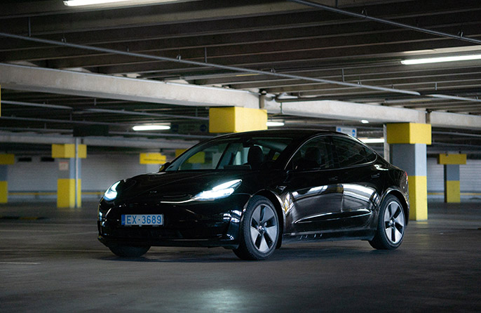 Rent a car Tesla Model 3 Performance - Riga