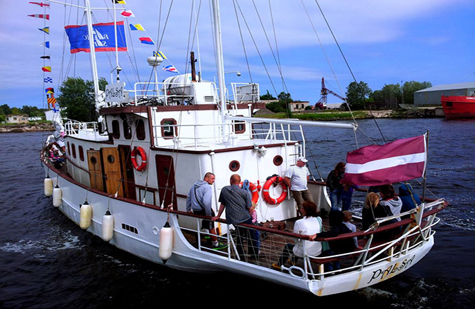 sailing yacht for rent in Latvia Palsa
